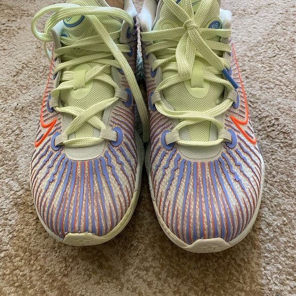 Nike size 7 - Picture 7 of 9